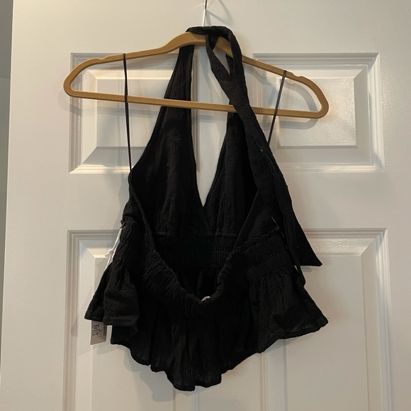 black cropped halter top - Picture 2 of 5